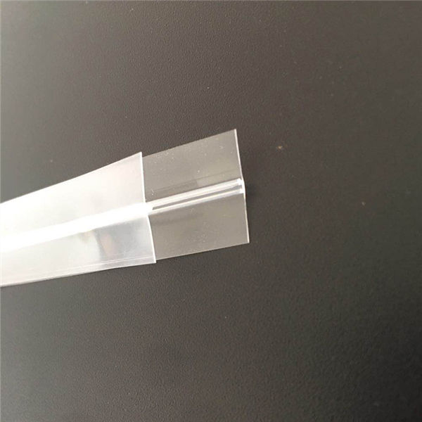 Plastikozko kordoi kremailerarekin